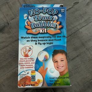 New Stunt Bubbles Kit No Pop Entertains Kids Creative Play Ages 5 & Up